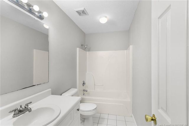 4129 Batesburg Drive, Hope Mills, NC 28348