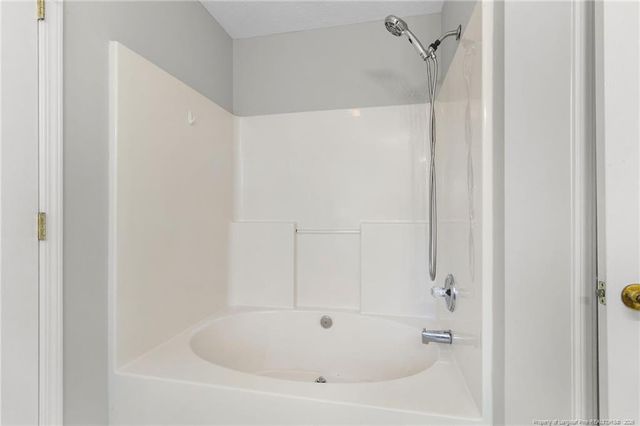 4129 Batesburg Drive, Hope Mills, NC 28348