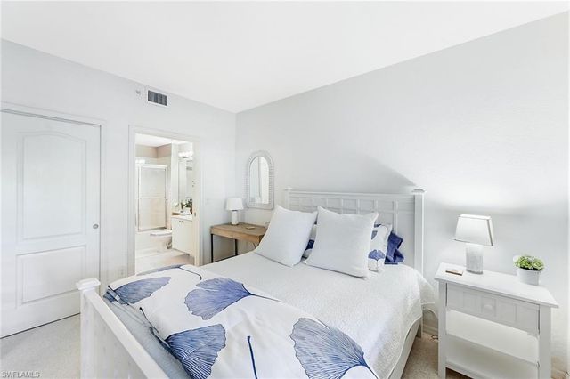 7638 Pebble Creek CIR 4-202, Naples, FL 34108