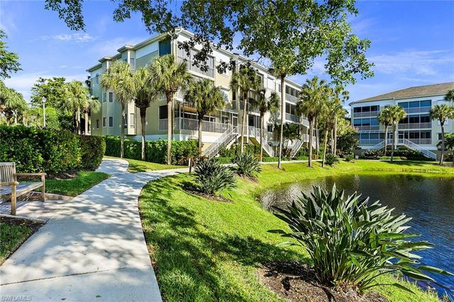 7638 Pebble Creek CIR 4-202, Naples, FL 34108