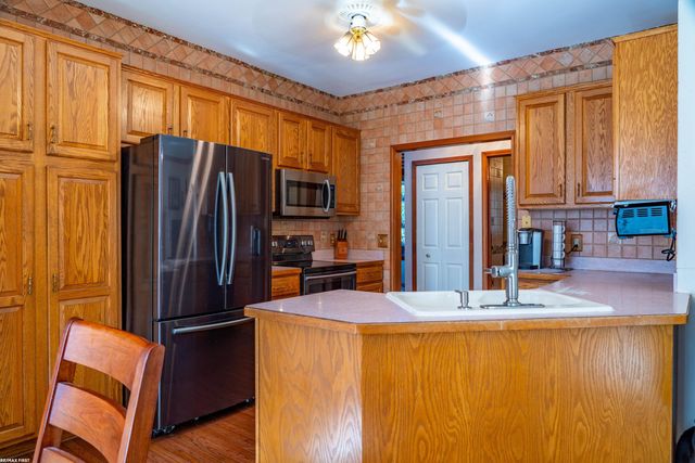 4134 Vera Court, Sterling Heights, MI 48310