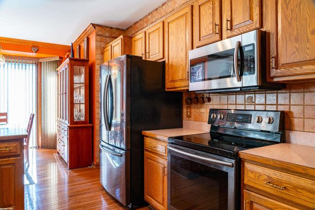 4134 Vera Court, Sterling Heights, MI 48310