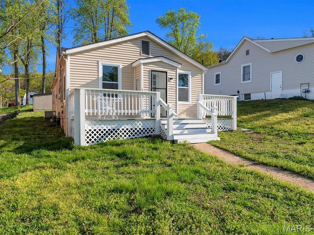 317 E Sand Street, Pacific, MO 63069