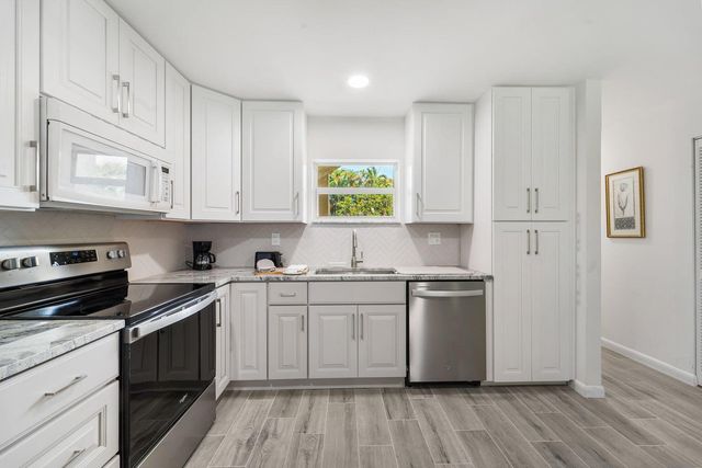 717 S Us Highway 1 505, Jupiter, FL 33477