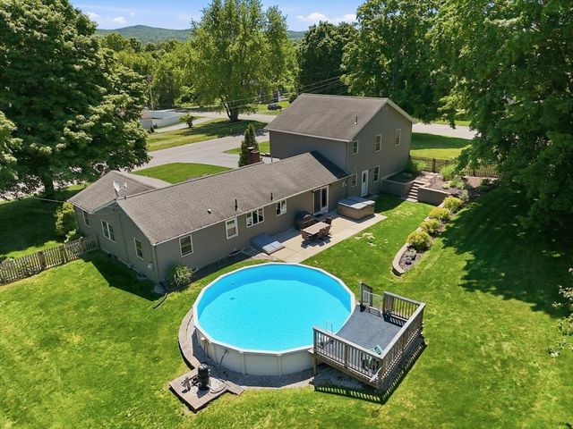 6 Brynmawr Dr, East Longmeadow, MA 01028