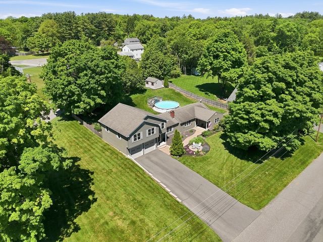6 Brynmawr Dr, East Longmeadow, MA 01028