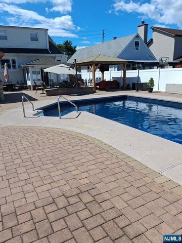 437-439 Buffalo Avenue, Paterson, NJ 07503