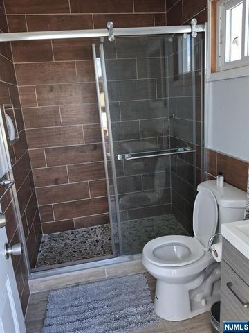 437-439 Buffalo Avenue, Paterson, NJ 07503