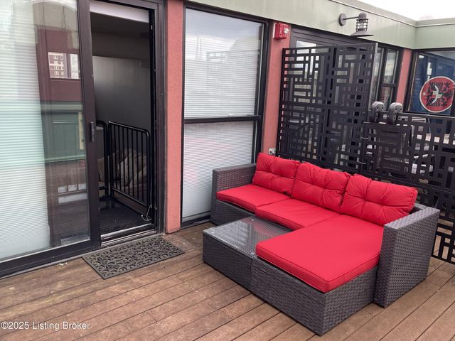 604 S 3rd St 809, Louisville, KY 40202