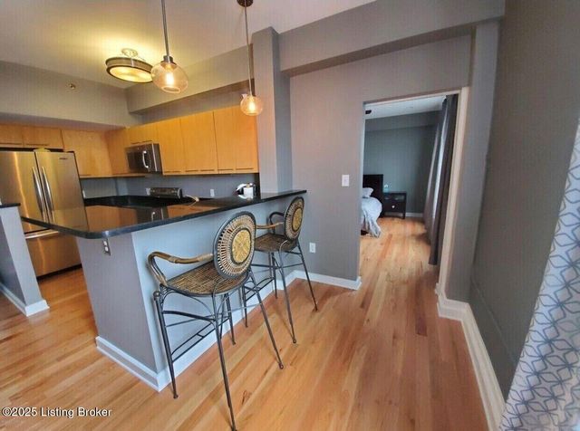 604 S 3rd St 809, Louisville, KY 40202