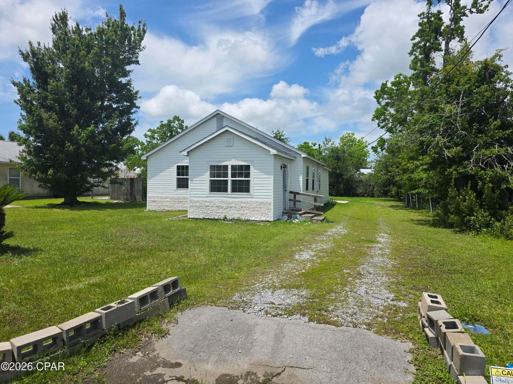 3621 Lark Lane, Panama City, FL 32404