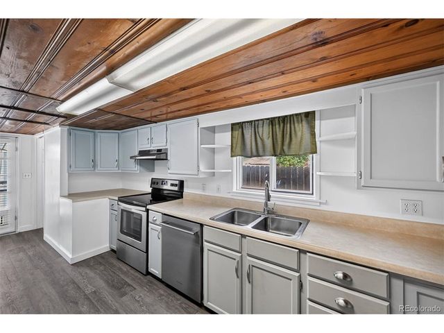 1027 S Quitman St, Denver, CO 80219