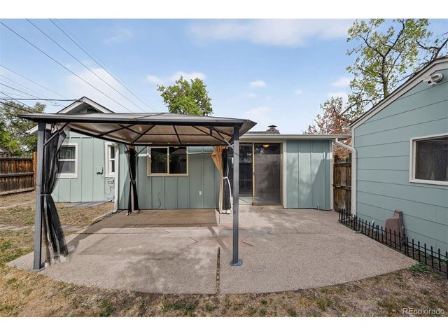 1027 S Quitman St, Denver, CO 80219