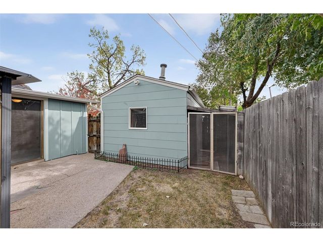 1027 S Quitman St, Denver, CO 80219