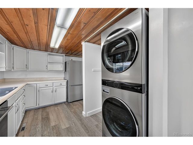 1027 S Quitman St, Denver, CO 80219