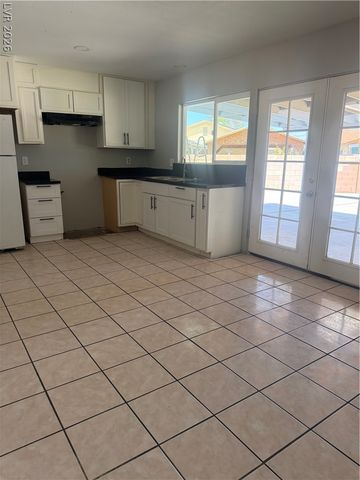 904 Vaughn St. Street, Las Vegas, NV 89101
