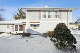 15348 Holly Court B, Oak Forest, IL 60452