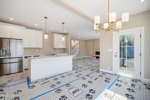 1 Welding Way, Colonie, NY 12047