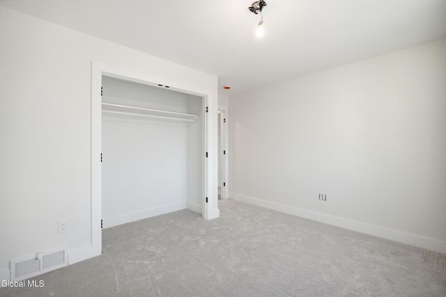 1 Welding Way, Colonie, NY 12047