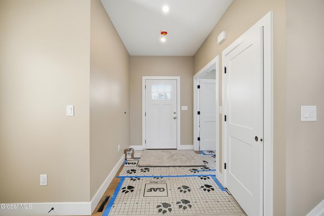 1 Welding Way, Colonie, NY 12047