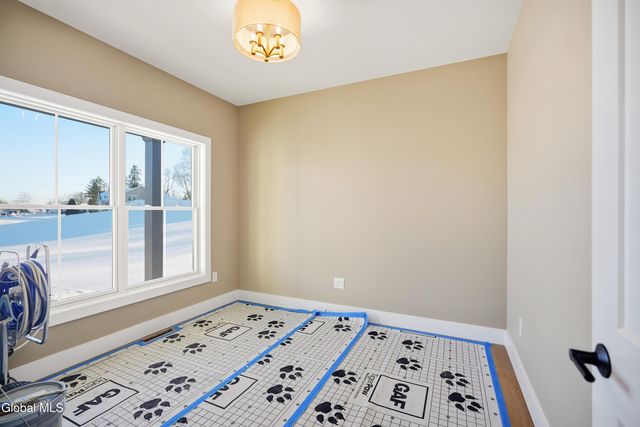 1 Welding Way, Colonie, NY 12047