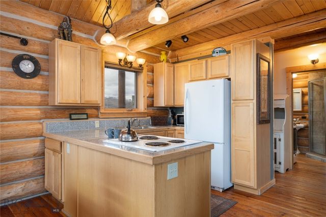 59 Bitterroot Trail, Livingston, MT 59047