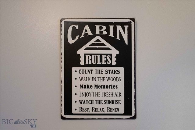 59 Bitterroot Trail, Livingston, MT 59047