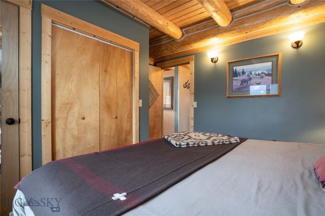 59 Bitterroot Trail, Livingston, MT 59047