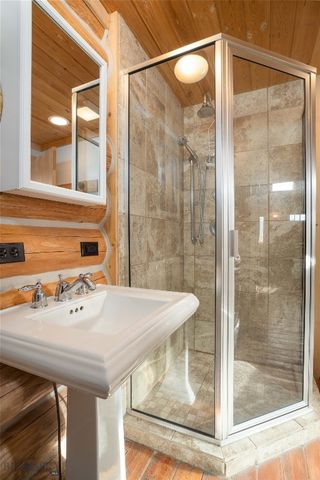 59 Bitterroot Trail, Livingston, MT 59047