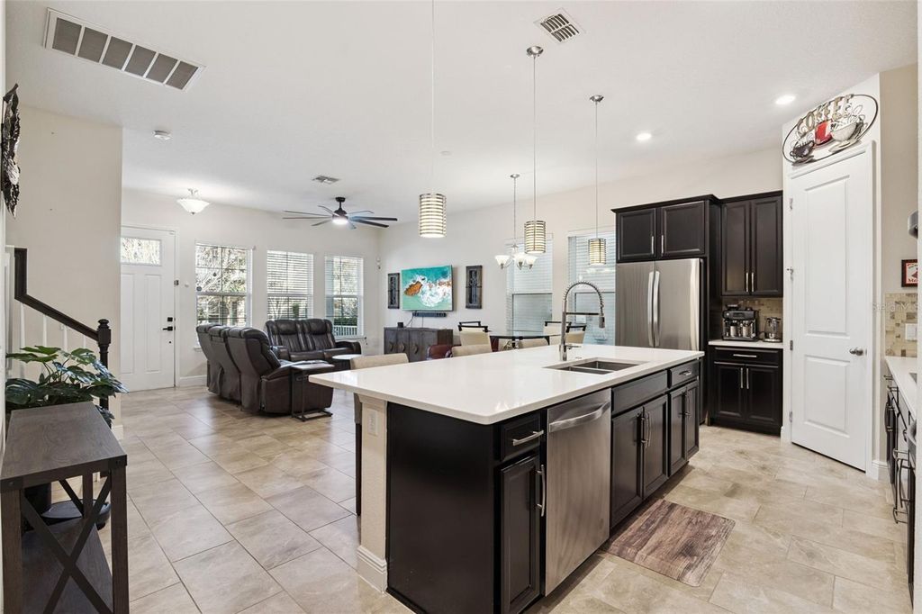 Image 20 of property listing at 9360 MEADOW HUNT WAY, Winter Garden, FL 34787
