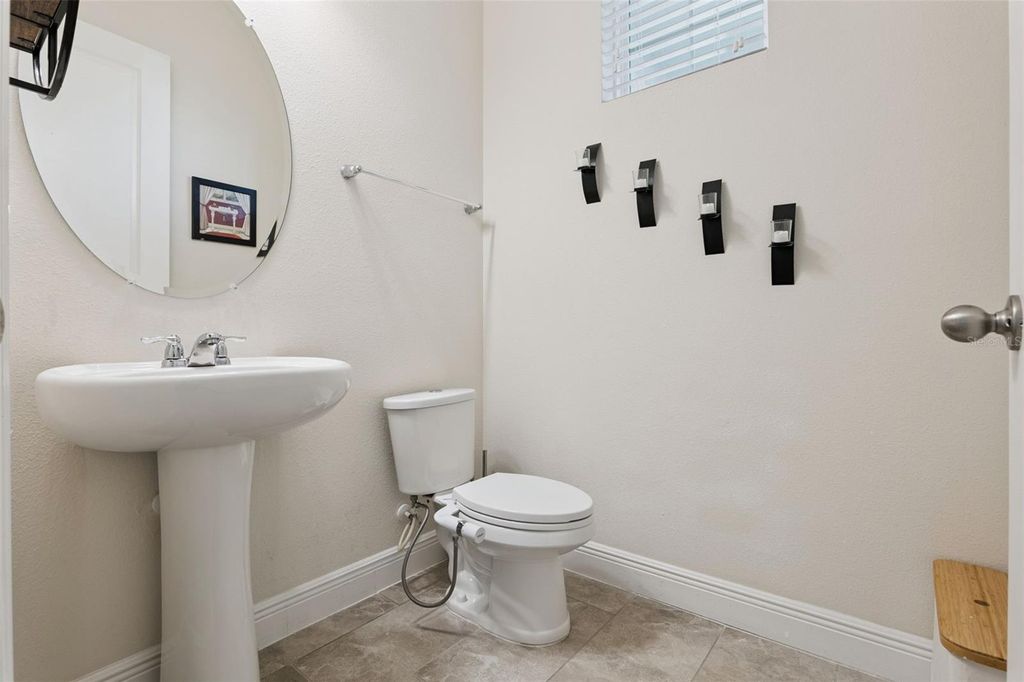 Image 24 of property listing at 9360 MEADOW HUNT WAY, Winter Garden, FL 34787