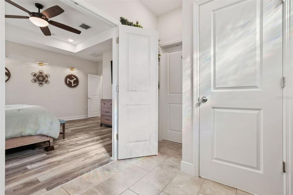 Image 41 of property listing at 9360 MEADOW HUNT WAY, Winter Garden, FL 34787