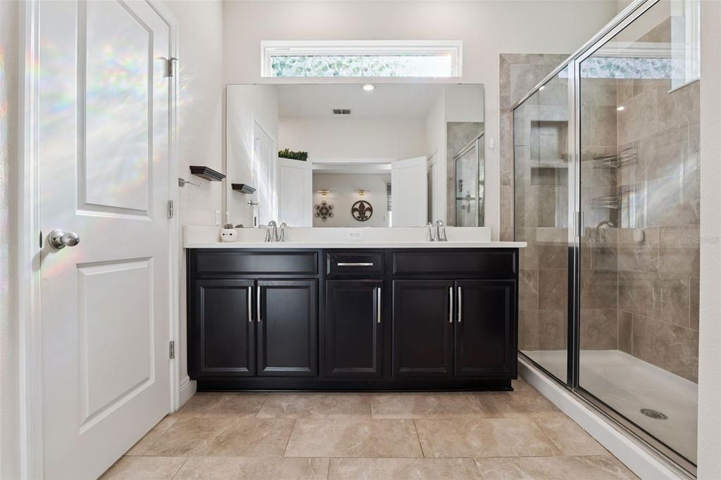 Image 43 of property listing at 9360 MEADOW HUNT WAY, Winter Garden, FL 34787