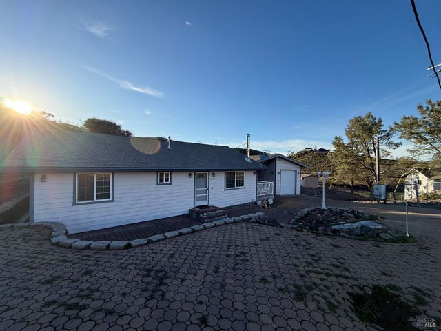 136 Berryessa Dr, Napa, CA 94558