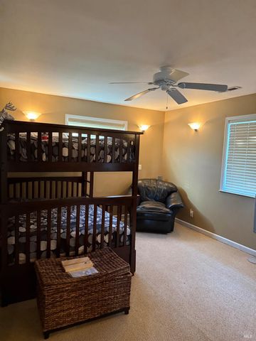 136 Berryessa Dr, Napa, CA 94558