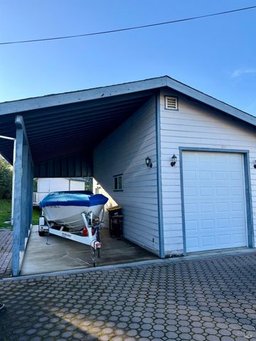 136 Berryessa Dr, Napa, CA 94558