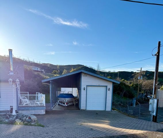 136 Berryessa Dr, Napa, CA 94558