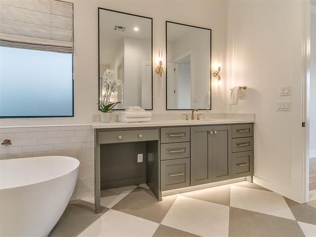 15024 Annecy Boulevard, Oklahoma City, OK 73142