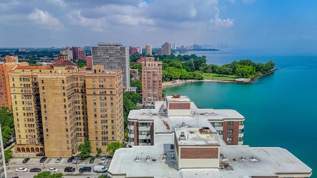 7337 S South Shore Drive 326, Chicago, IL 60649