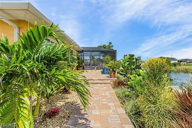 1205 NE 11th TER, Cape Coral, FL 33909