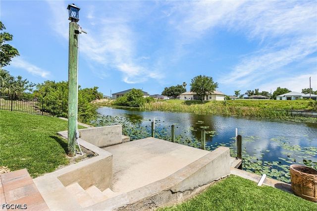 1205 NE 11th TER, Cape Coral, FL 33909