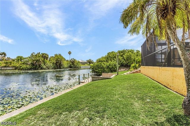 1205 NE 11th TER, Cape Coral, FL 33909