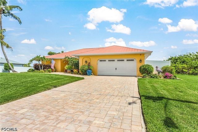 1205 NE 11th TER, Cape Coral, FL 33909