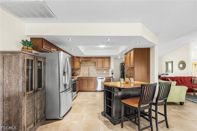 1205 NE 11th TER, Cape Coral, FL 33909
