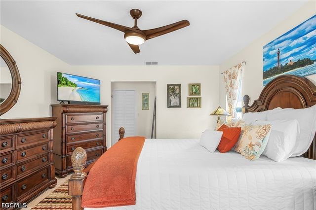 1205 NE 11th TER, Cape Coral, FL 33909