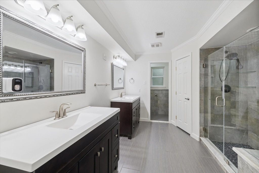 2011 Riverlawn Drive, Houston, TX 77339