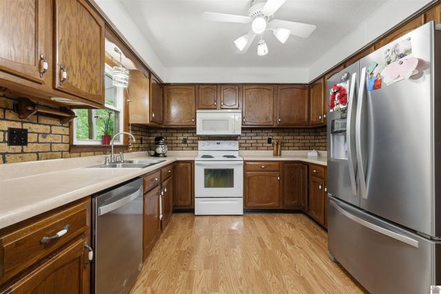 1130 Wright Road, Murray, KY 42071