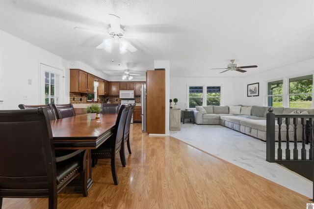 1130 Wright Road, Murray, KY 42071