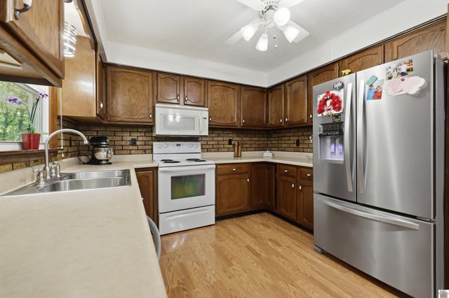 1130 Wright Road, Murray, KY 42071