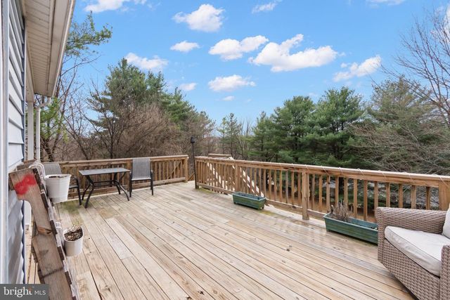 3000 BREEZEWOOD LN, Hampstead, MD 21074